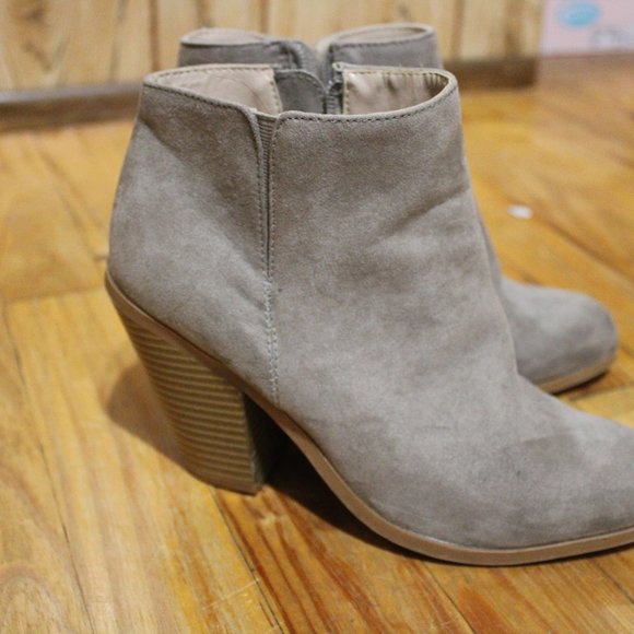 Grey Banana Republic Booties - Picture 4 of 5
